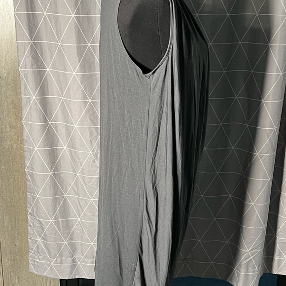 VINCE Women Gray Dress- Very Stylish Design- Medium - Picture 5 of 10